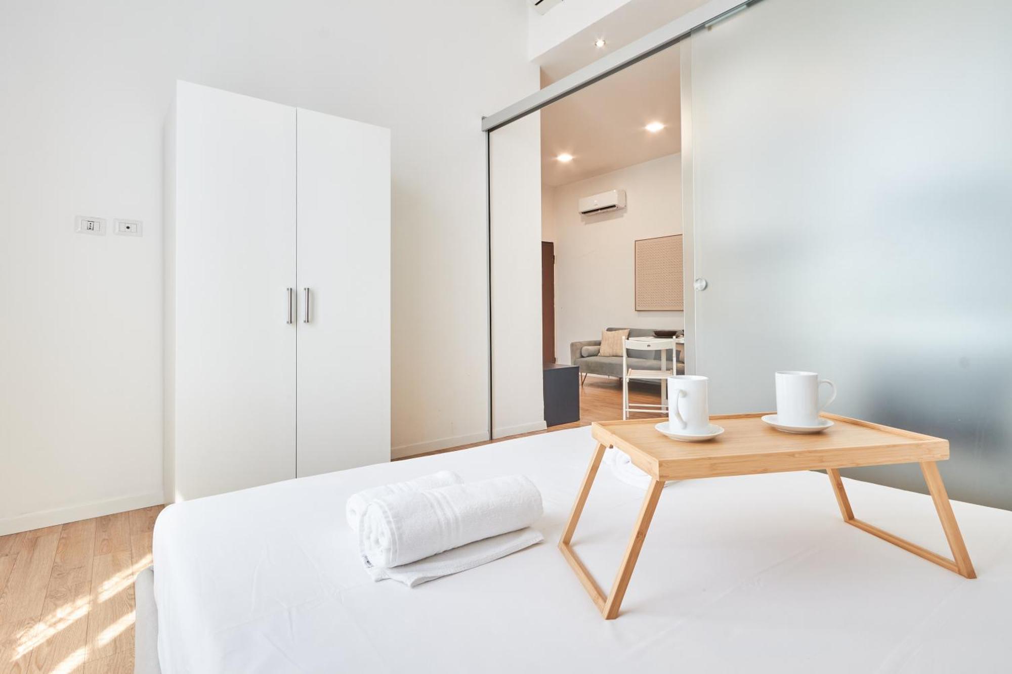 Spacious Flat Close To Fondazione Prada & Metro Милан Экстерьер фото